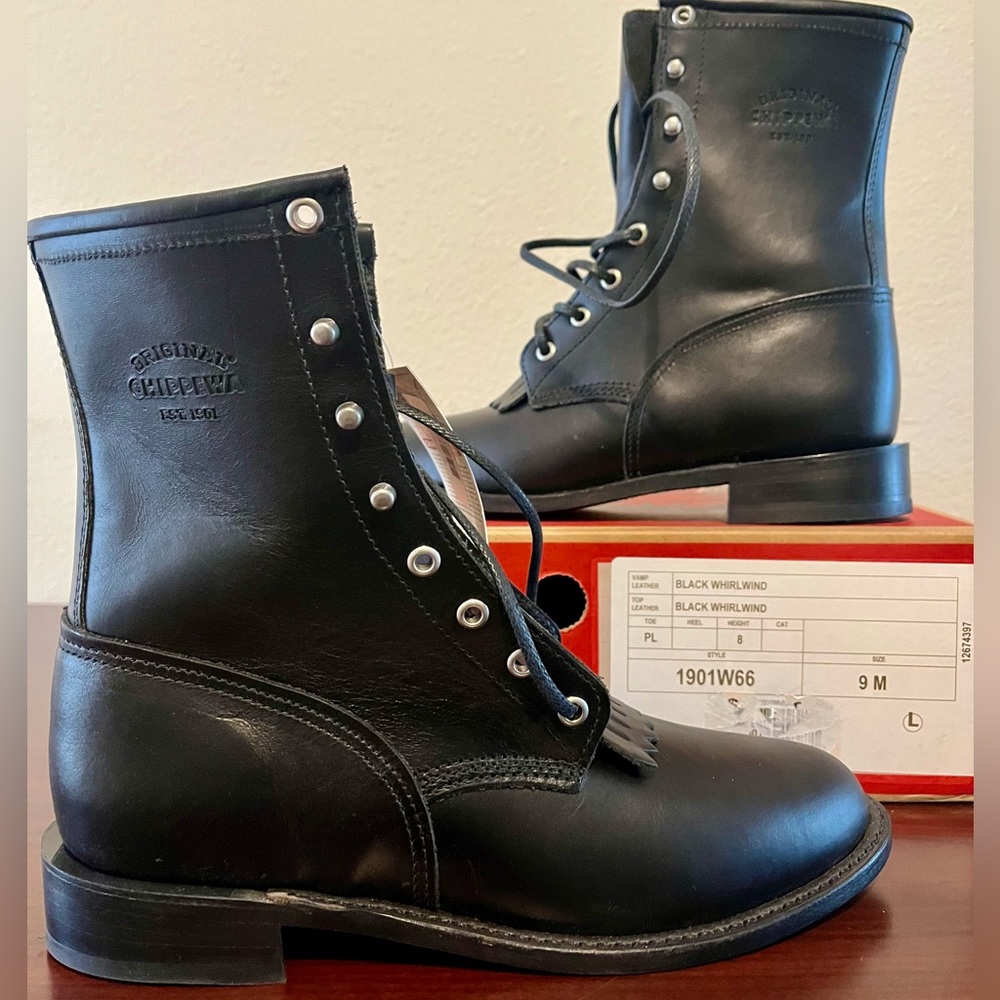 Women’s Chippewa Blaze 8” Boots SIZE 9 
1901W66